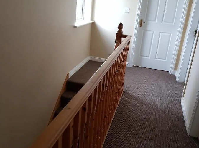 Spacious House In Castlegar Feriehus Galway