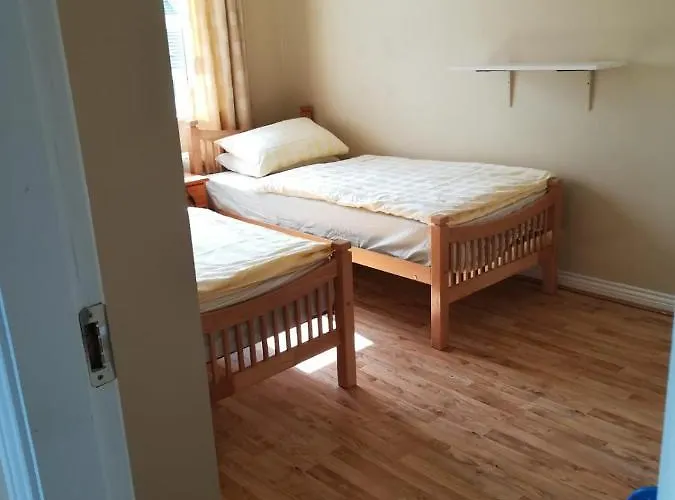 Spacious House In Castlegar